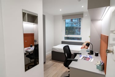 1 bed flat, Kennington Lane, Kennington, London, SE115RD - Image 3